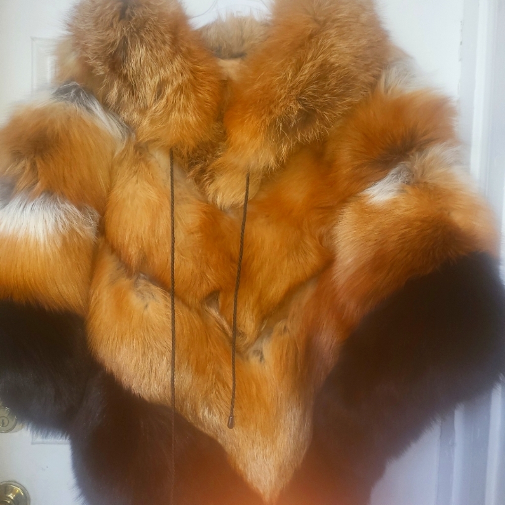 Fox Poncho - Picture 2 of 2